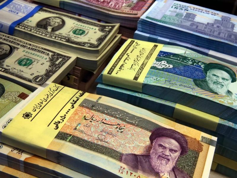 دولت گام نخست را برای تغییر واحد از ریال به تومان و حذف چهار صفر از پول ملی برداشت