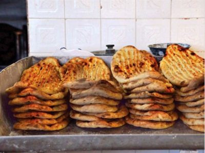 نان بی‌کیفیت و صف‌های طولانی
