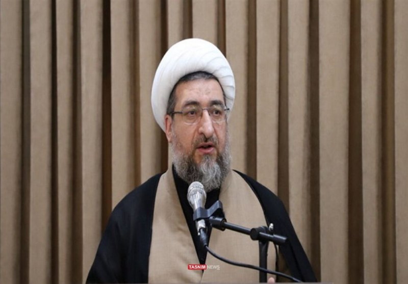 وجهه دینی و انقلابی سپاه استمرار دارد