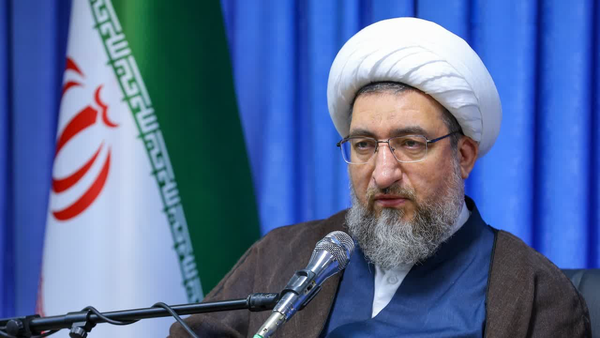 سفر و وعده‌های بی‌عمل وزرا و مسؤولان توهین به مردم است