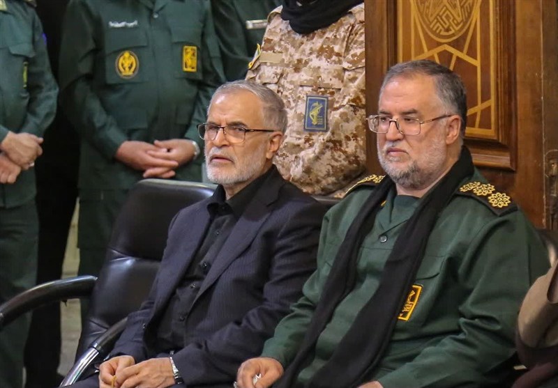 دیدار معاون امنیتی وزیر کشور با خانواده های شهدای جنگ تحمیلی 12 روزه در تبریز