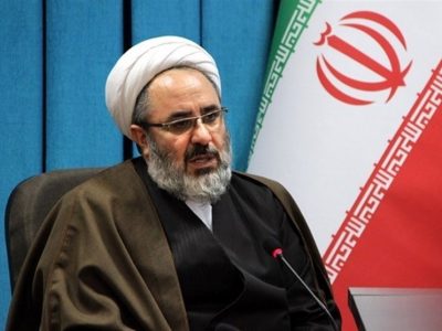 ملت ایران در دفاع از انقلاب و سرزمین خود همدل و مقاوم هستند