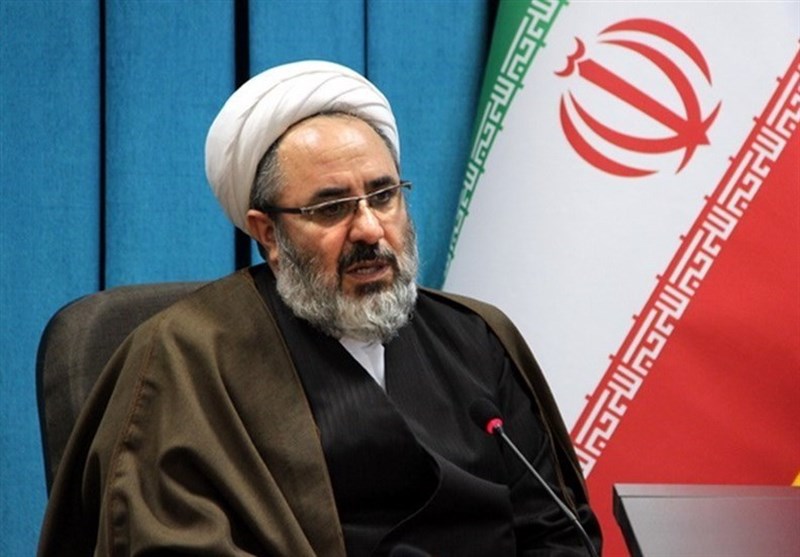 ملت ایران در دفاع از انقلاب و سرزمین خود همدل و مقاوم هستند