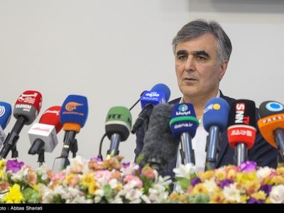 فرزین: نرخ ارز کالاهای اساسی تغییر نمی کند/ فعلا همان 28 هزار و 500 تومان +فیلم