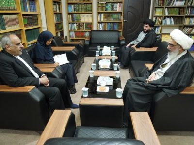 وزارت امور خارجه ستون راهبردی استقلال و پیشرفت ایران است