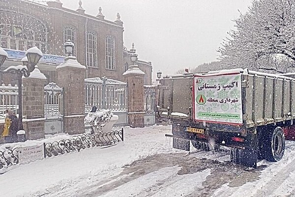 تجهیز ۳۰۰ دستگاه و ۵.۵ میلیون لیتر محلول یخ‌زدا برای زمستان در تبریز – آژانس خبری  ملت آزاد آنلاین |