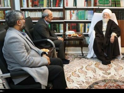 آیت‌الله نوری‌همدانی: مردم از گرانی و سختی معیشت به ستوه آمده‌اند