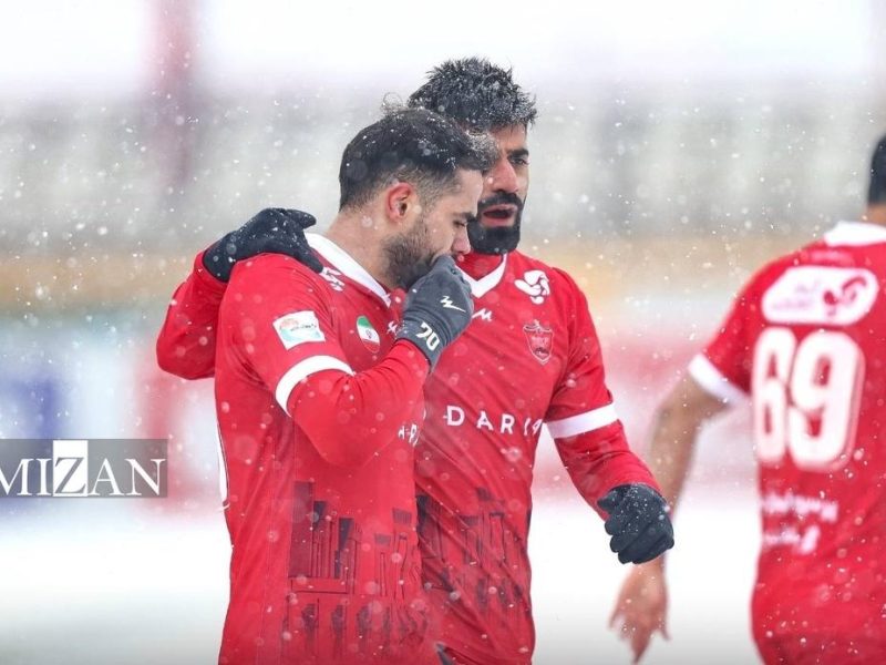 گره‌گشای بازی‌های بزرگ/ اورونوف در مسیر جاودانگی با پیراهن پرسپولیس