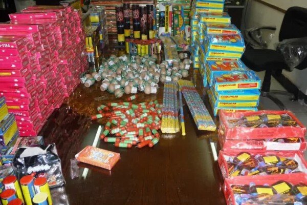 کشف انواع مواد محترقه خطرناک خارجی در تبریز – آژانس خبری  ملت آزاد آنلاین |