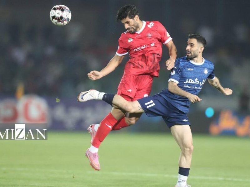 پیروزی گل‌گهر برابر پرسپولیس در نیمه نخست