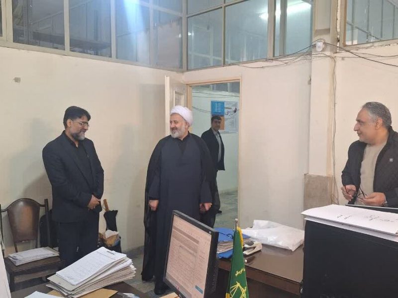 رئیس کل دادگستری لرستان در هفتمین بازدید میدانی، وضعیت ساختمان‌های آسیب‌دیده دستگاه قضایی استان را بررسی کرد 