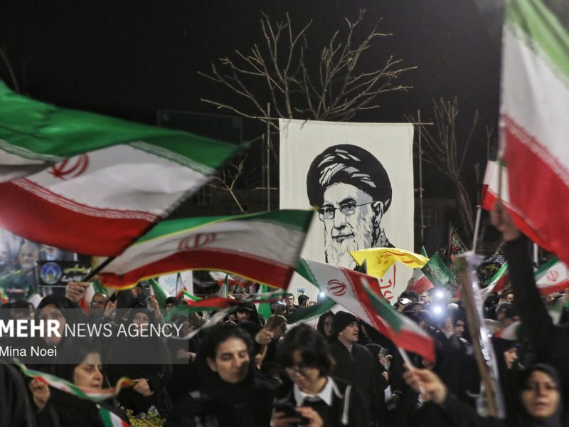 اجتماع بیعت تبریزی‌ها با رهبر انقلاب