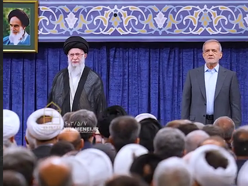 شهیدان پیچیده در گوش زمان فریادتان