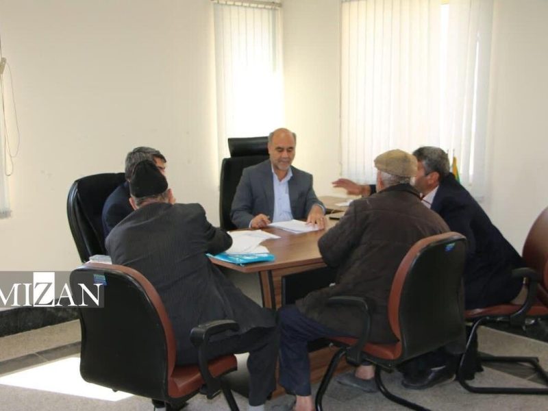 رسیدگی به درخواست‌های بیش از ۸۰ شهروند در دیدار مستقیم رئیس کل دادگستری چهارمحال و بختیاری