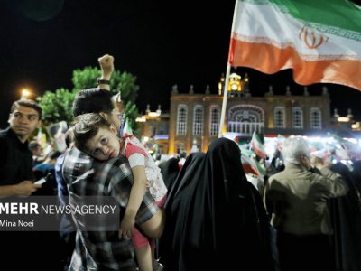 تجمع شبانه مردم تبریز در «شب‌های اقتدار ایران» ادامه دارد