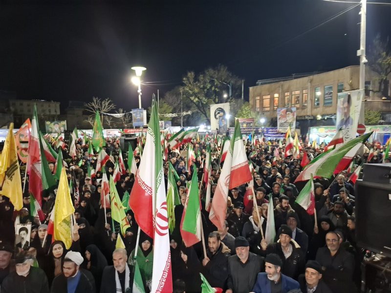 سرما هم‌مانع حضور مردم تبریز در میادین نشد