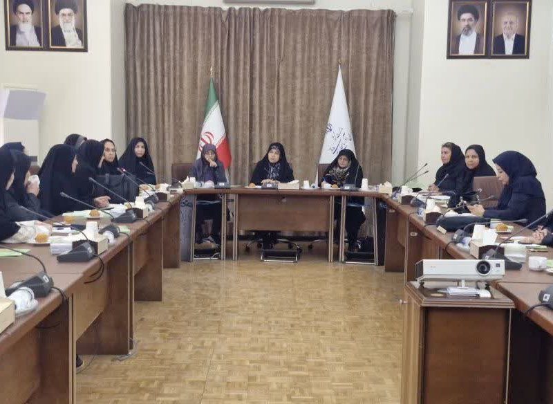 کارگروه دختران نوجوان و جوان برای تقویت هویت و خودباوری تشکیل شد