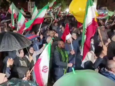 هفتاد و ششمین تجمع شبانه مردم تبریز زیر بارش باران برگزار شد