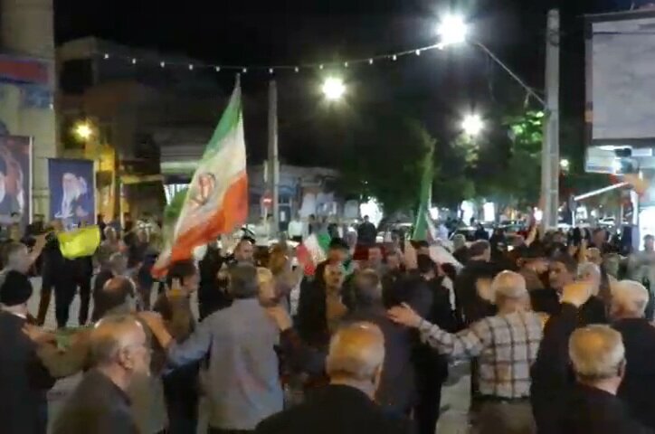 اجتماع شبانه هریسی‌ها در شب صد و چهارم بیعت با رهبری