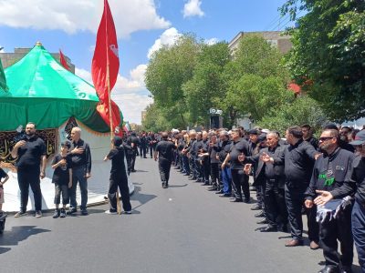 تبریز غرق در ماتم کربلا؛ برگزاری آیین سینه‌زنی ظهر عاشورا