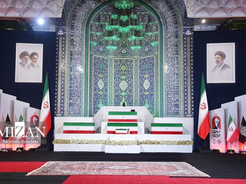 مصلای تهران آماده وداع با قائد امت