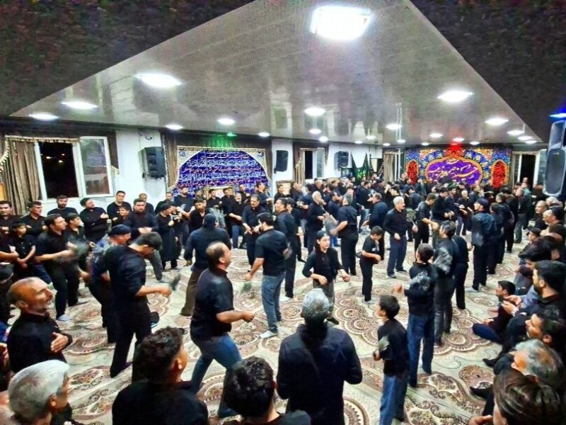 اهر میزبان آیین زنجیرزنی در بزرگداشت قائد شهید امت